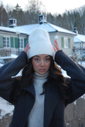 Isabella Torin beanie vit